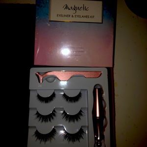 Magnetic Lashes